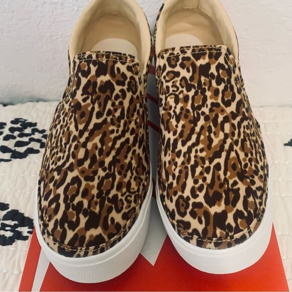 Nike Court Legacy 'Leopard' Women Sz 7.5 Slip-on Sneakers - Picture 2 of 9